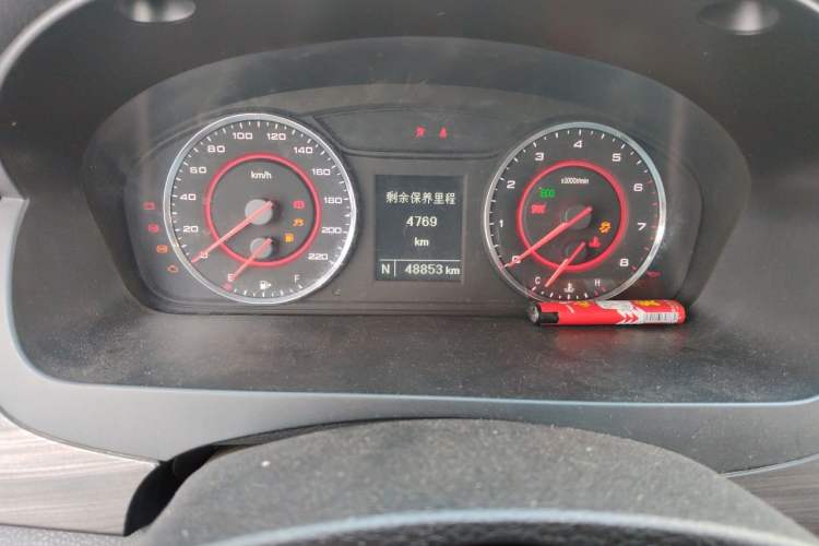 Used SAIC MAXUS G10 2018 PLUS 2.0T Automatic Elite Edition Odometer Close Up
