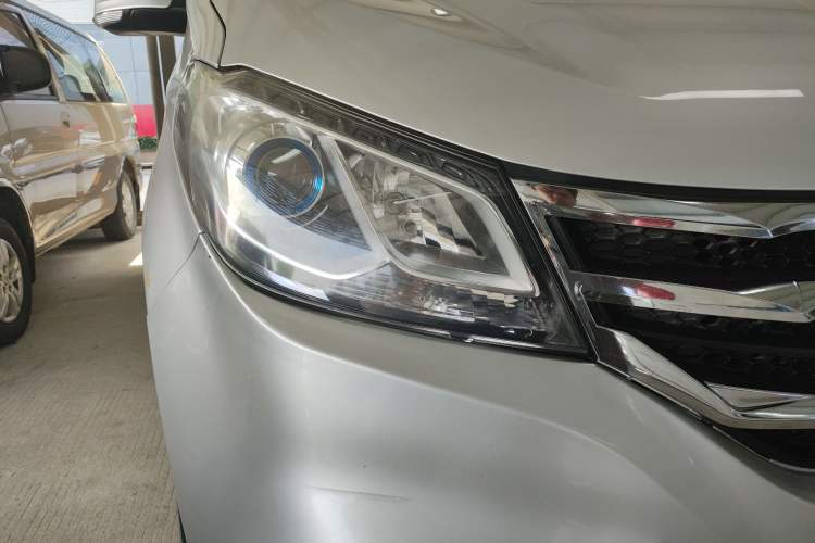 Used SAIC MAXUS G10 2018 PLUS 2.0T Automatic Elite Edition Right Front Headlight