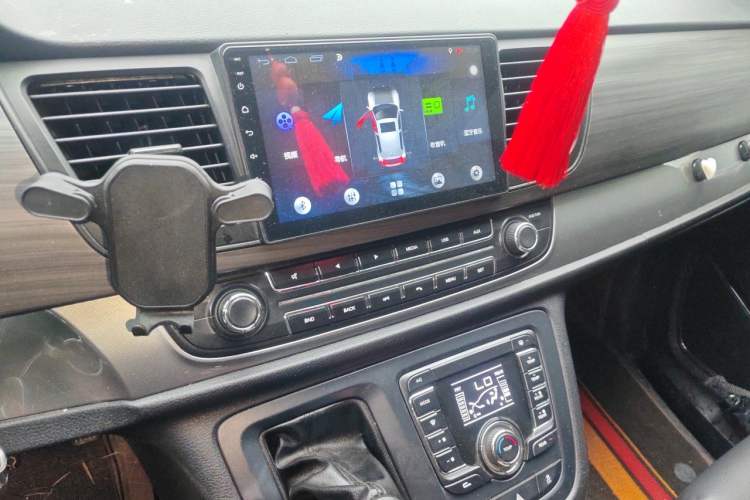 Used SAIC MAXUS G10 2018 PLUS 1.9T Manual Elite Edition Diesel Audio And AC Panel