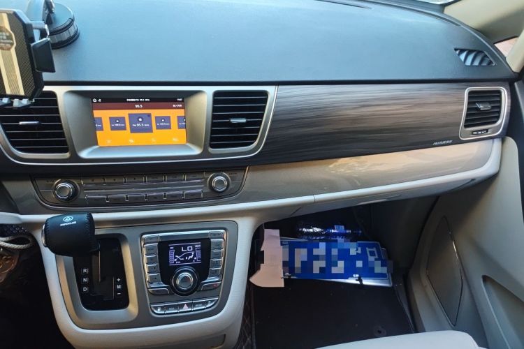 Used SAIC MAXUS G10 2018 PLUS 2.0T Automatic Executive Edition Audio And AC Panel
