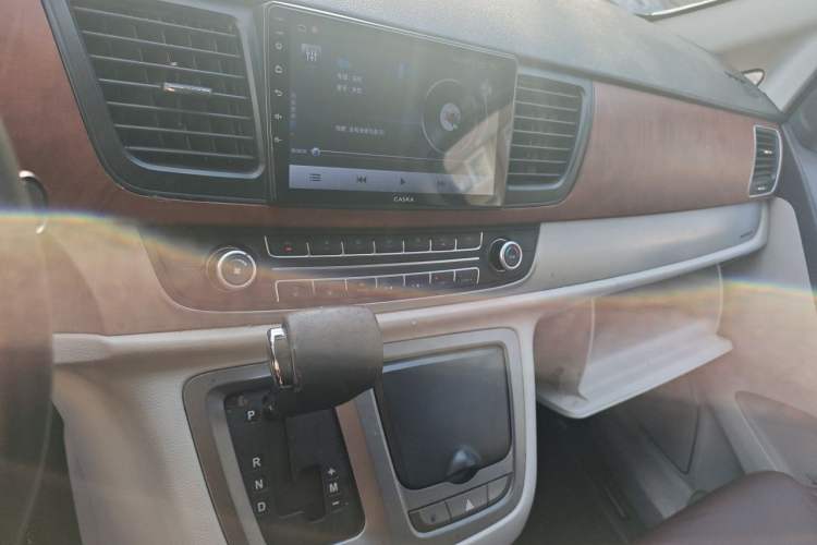 Used SAIC MAXUS G10 2018 PLUS 2.0T Automatic Elite Edition Audio And AC Panel
