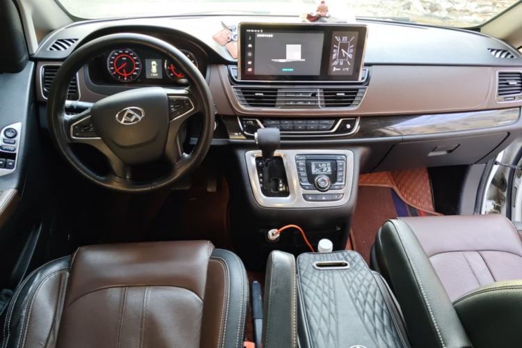 Used SAIC MAXUS G10 2018 PLUS 2.0T Automatic Luxury Executive Edition Center Console