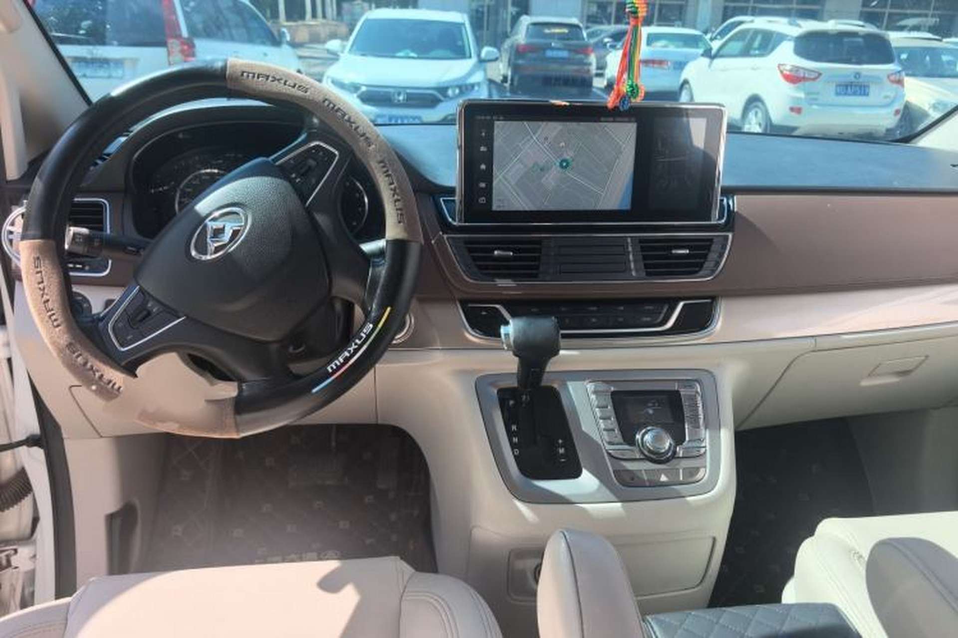 Used SAIC MAXUS G10 2018 PLUS 2.0T Automatic Luxury Edition Center Console