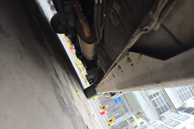 Used SAIC MAXUS G10 2018 PLUS 2.4L Manual Elite Edition Chassis Front Left