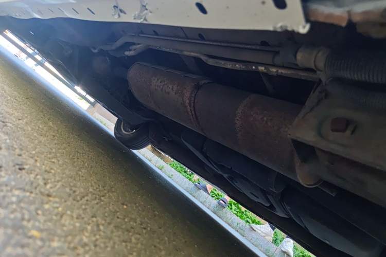 Used SAIC MAXUS G10 2018 PLUS 2.0T Automatic Executive Edition Chassis Rear Left