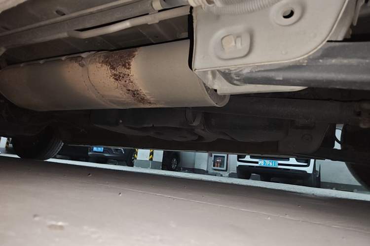Used SAIC MAXUS G10 2018 PLUS 2.0T Automatic Smart Edition Chassis Rear Left