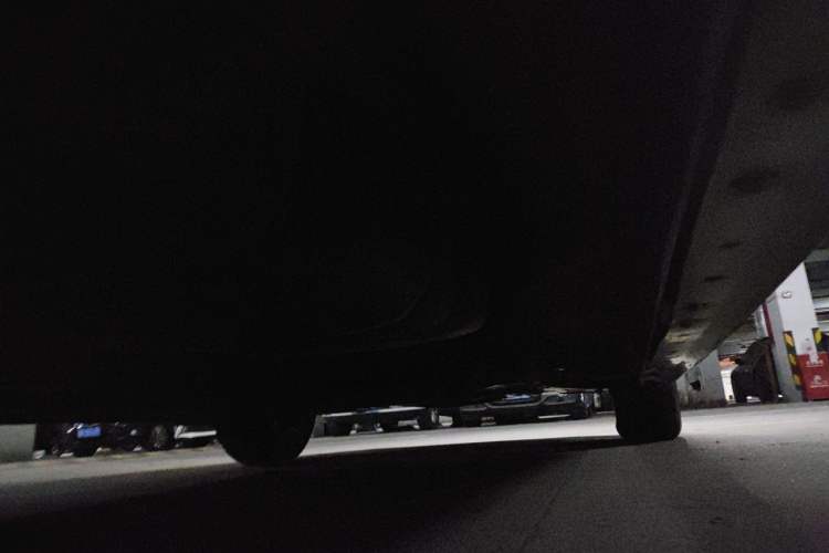 Used SAIC MAXUS G10 2018 PLUS 2.0T Automatic Smart Edition Chassis Rear Right