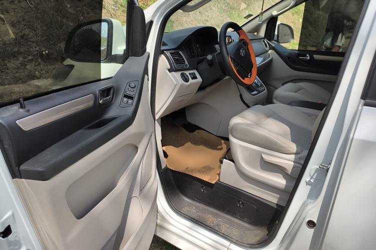 Used SAIC MAXUS G10 2018 PLUS 2.0T Automatic Elite Edition Driver Seat