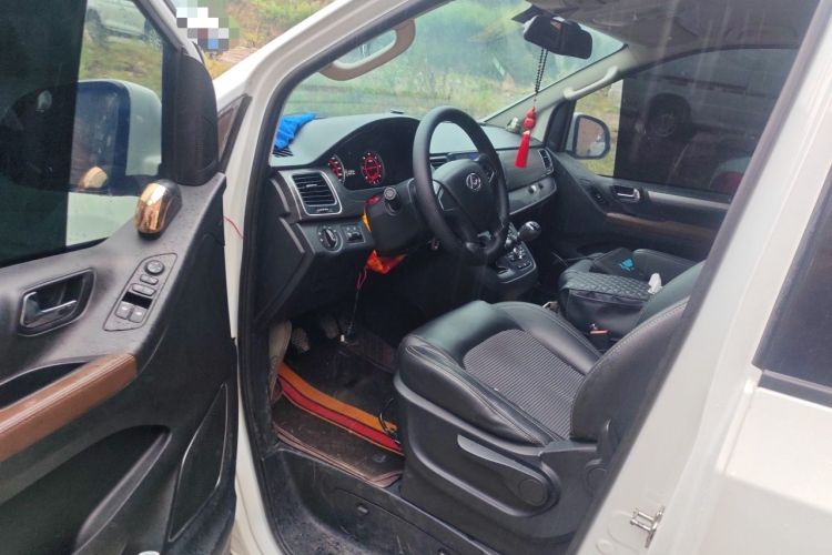 Used SAIC MAXUS G10 2018 PLUS 1.9T Manual Elite Edition Diesel Driver Seat