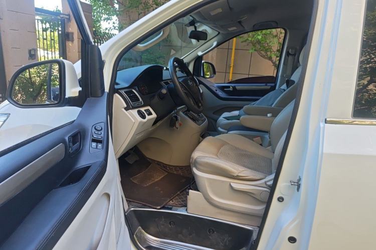 Used SAIC MAXUS G10 2018 PLUS 2.0T Automatic Executive Edition Driver Seat