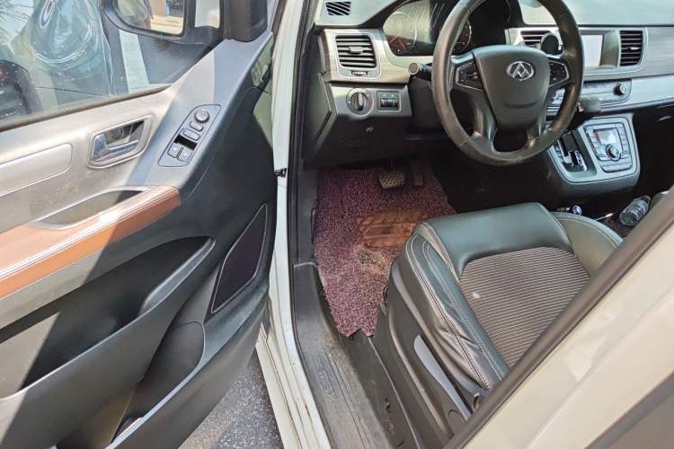 Used SAIC MAXUS G10 2018 PLUS 2.0T Automatic Elite Edition Driver Seat