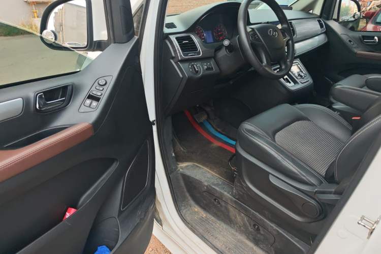 Used SAIC MAXUS G10 2018 PLUS 2.0T Automatic Elite Edition Driver Seat