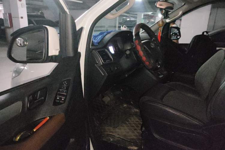 Used SAIC MAXUS G10 2018 PLUS 2.0T Automatic Smart Edition Driver Seat
