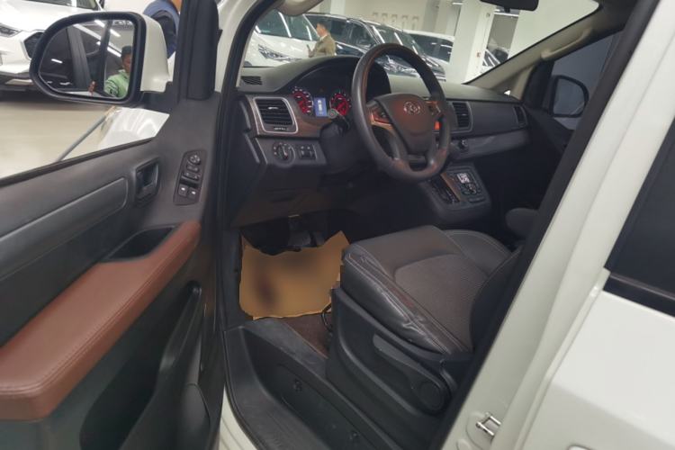 Used SAIC MAXUS G10 2018 PLUS 2.0T Automatic Elite Edition Driver Seat