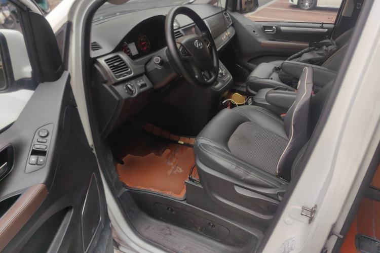 Used SAIC MAXUS G10 2018 PLUS 2.0T Automatic Elite Edition Driver Seat