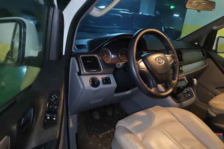 Used SAIC MAXUS G10 2018 PLUS 1.9T Manual Smart Edition Diesel Driver Seat