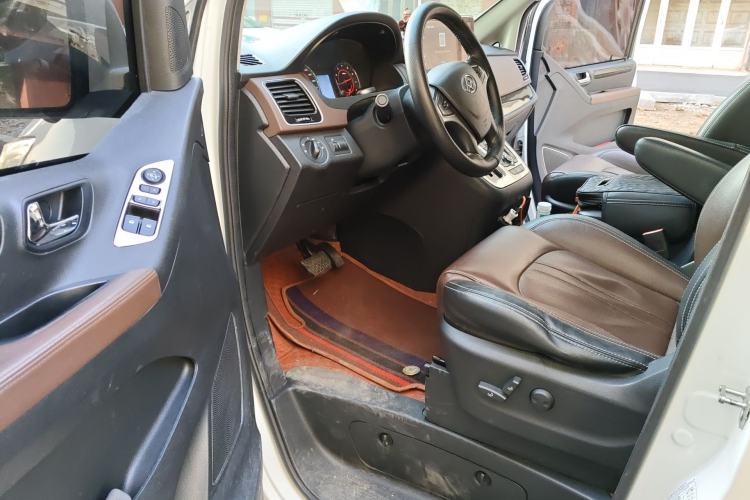 Used SAIC MAXUS G10 2018 PLUS 2.0T Automatic Luxury Executive Edition Driver Seat