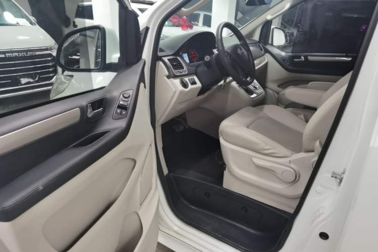 Used SAIC MAXUS G10 2018 PLUS 2.0T Automatic Elite Edition Driver Seat