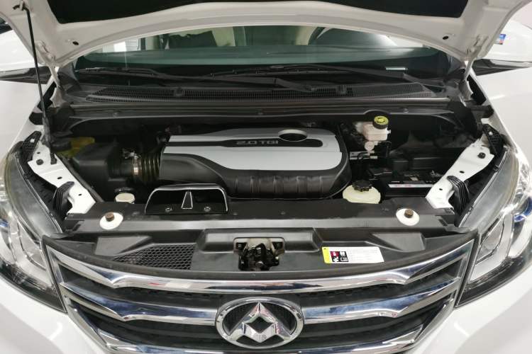 Used SAIC MAXUS G10 2018 PLUS 2.0T Automatic Smart Edition Engine Bay