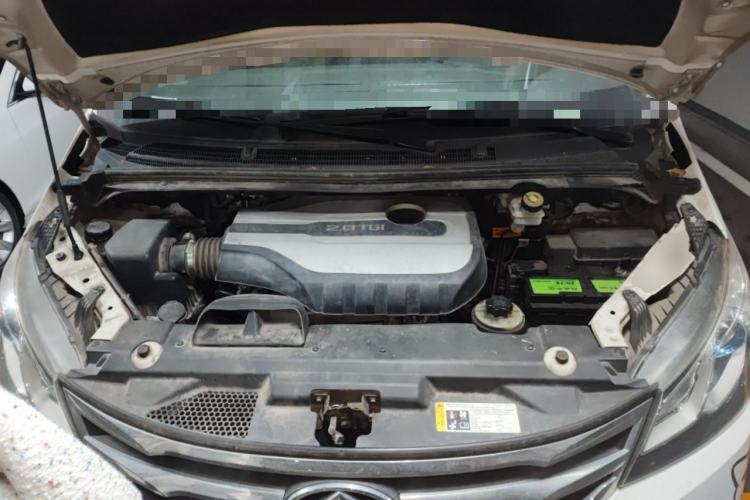 Used SAIC MAXUS G10 2018 PLUS 2.0T Automatic Elite Edition Engine Bay
