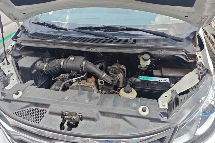 Used SAIC MAXUS G10 2018 PLUS 1.9T Manual Elite Edition Diesel Engine Bay