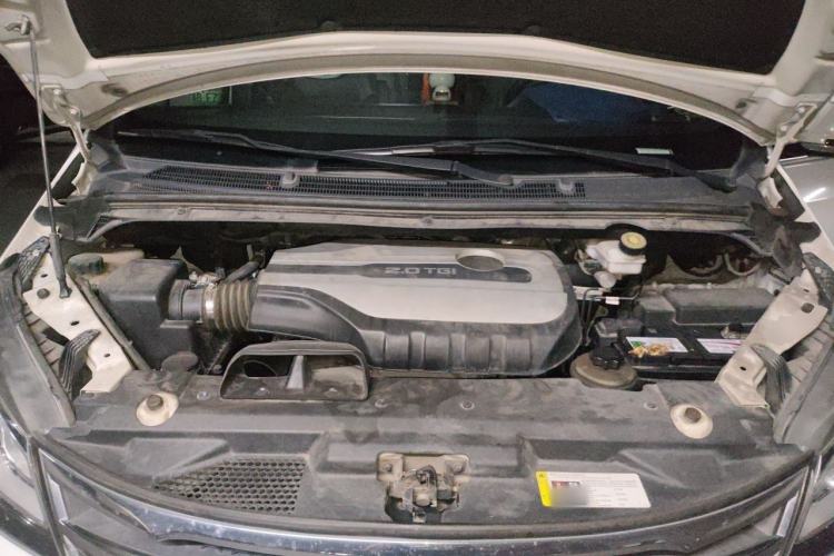Used SAIC MAXUS G10 2018 PLUS 2.0T Automatic Smart Edition Engine Bay