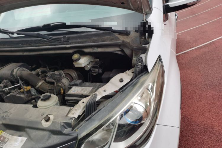 Used SAIC MAXUS G10 2018 PLUS 1.9T Automatic Elite Edition Diesel Engine Bay Left