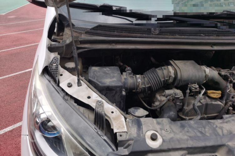 Used SAIC MAXUS G10 2018 PLUS 1.9T Automatic Elite Edition Diesel Engine Bay Right