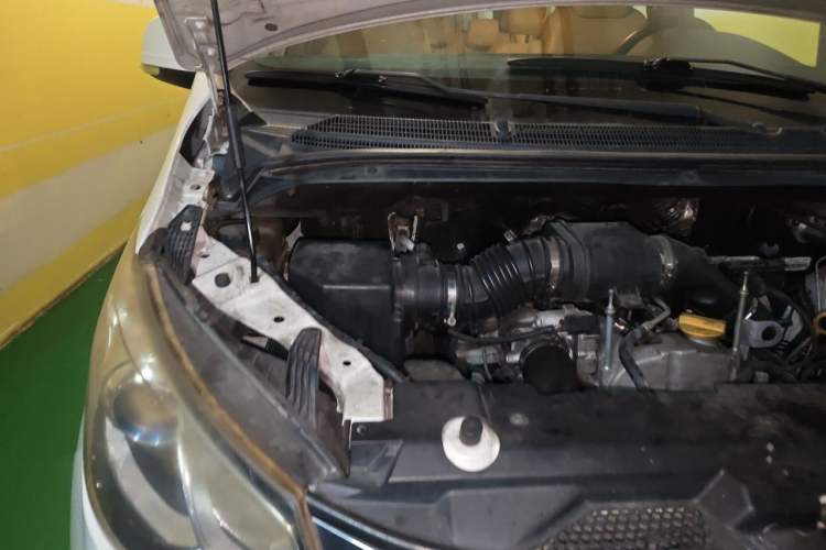 Used SAIC MAXUS G10 2018 PLUS 1.9T Manual Smart Edition Diesel Engine Bay Right