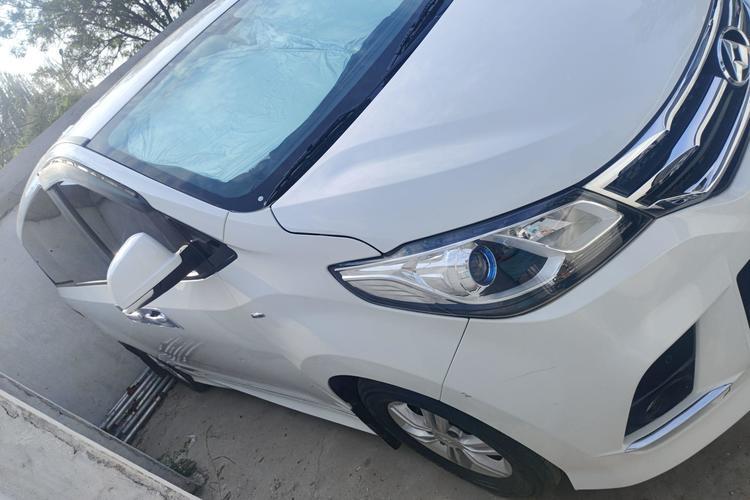 Used SAIC MAXUS G10 2018 PLUS 2.0T Automatic Elite Edition Exterior 2