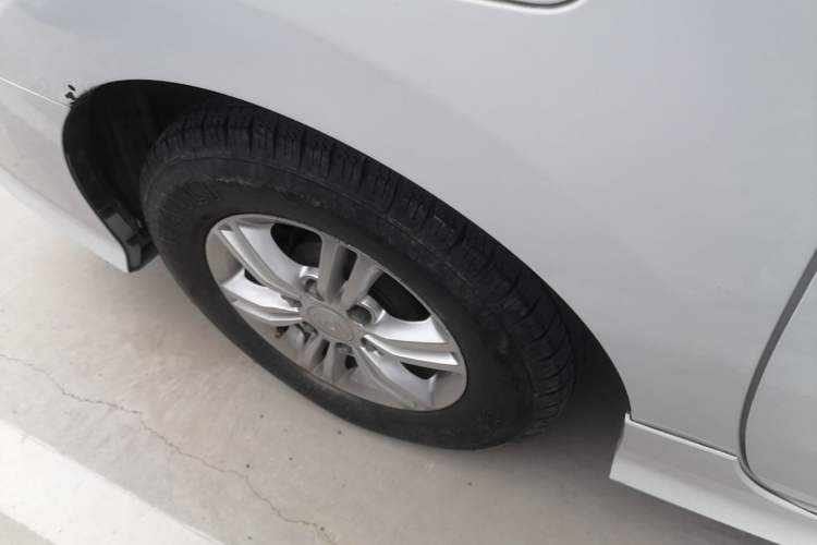 Used SAIC MAXUS G10 2018 PLUS 2.4L Manual Elite Edition Exterior 5