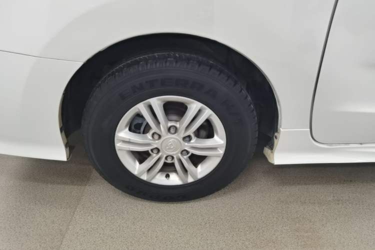 Used SAIC MAXUS G10 2018 PLUS 2.0T Automatic Elite Edition Exterior 5