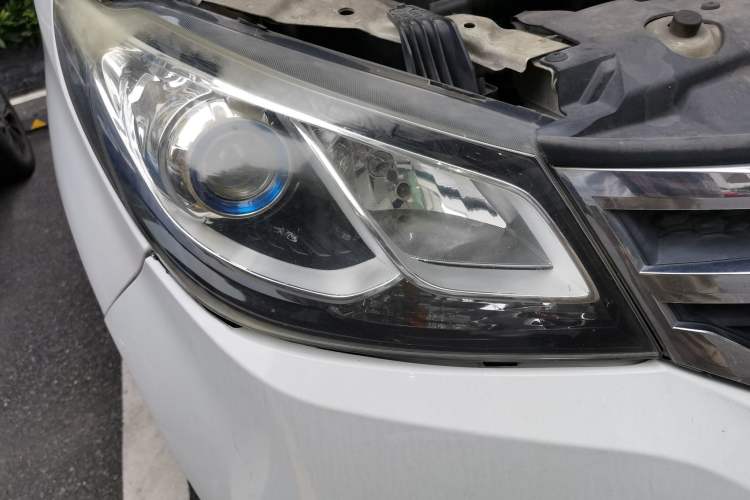 Used SAIC MAXUS G10 2018 PLUS 2.0T Automatic Luxury Edition Exterior 6
