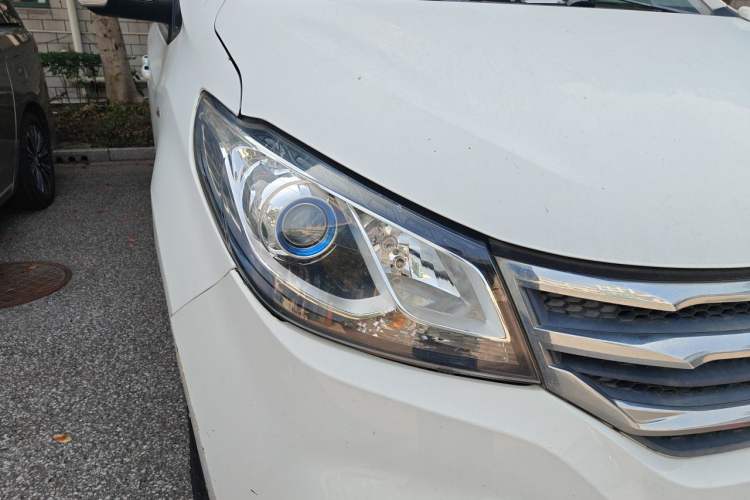 Used SAIC MAXUS G10 2018 PLUS 2.0T Automatic Smart Edition Exterior 6