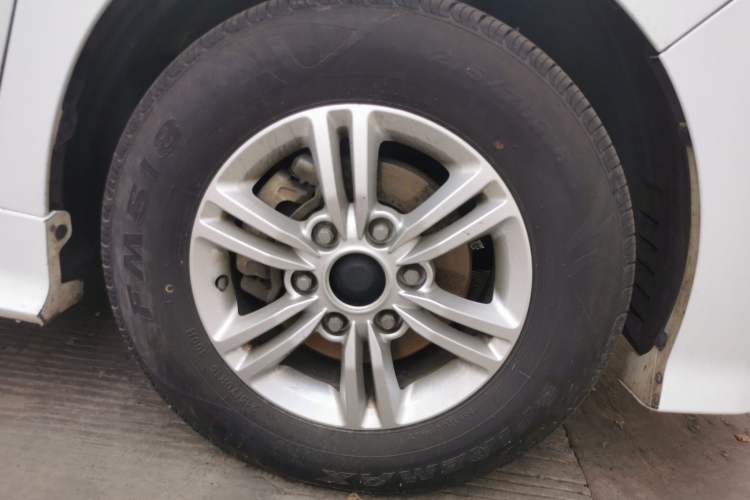 Used SAIC MAXUS G10 2018 PLUS 2.0T Automatic Elite Edition Exterior 7