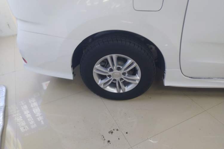 Used SAIC MAXUS G10 2018 PLUS 2.0T Automatic Smart Edition Exterior 8