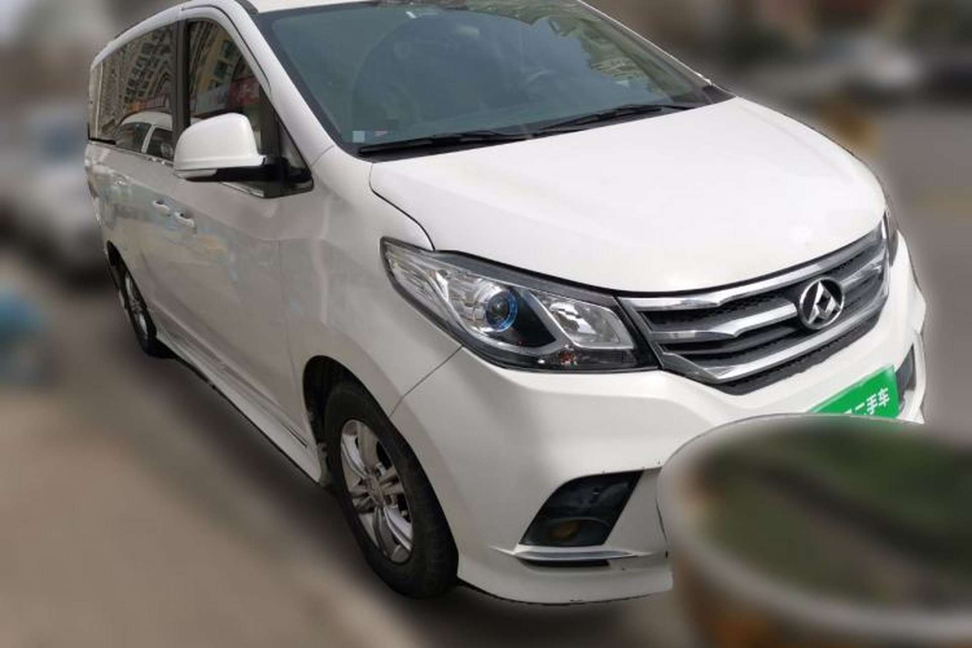 Used SAIC MAXUS G10 2018 PLUS 2.4L Manual Elite Edition Front Right 45 Deg