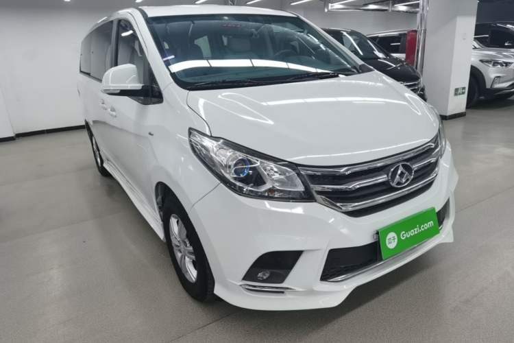 Used SAIC MAXUS G10 2018 PLUS 2.0T Automatic Elite Edition Front Right 45 Deg