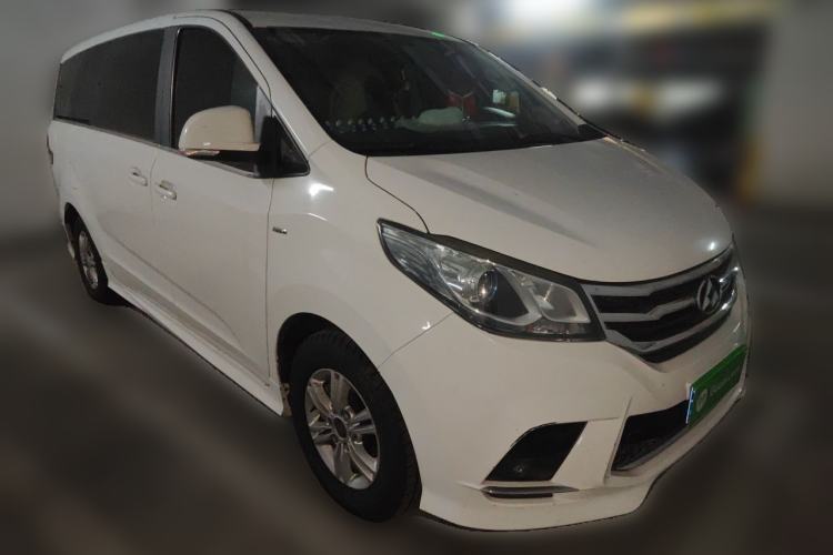 Used SAIC MAXUS G10 2018 PLUS 2.0T Automatic Elite Edition Front Right 45 Deg