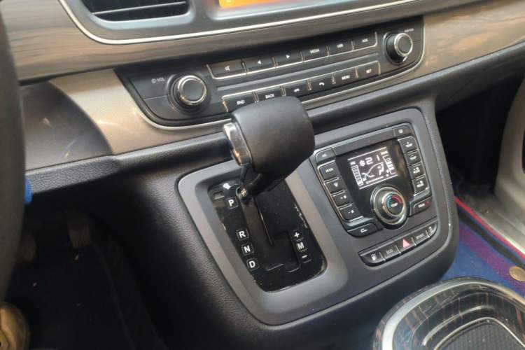 Used SAIC MAXUS G10  Gear Lever