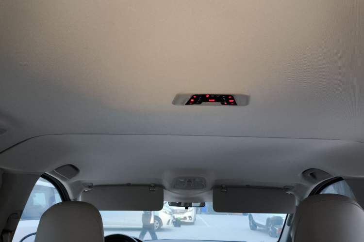 Used SAIC MAXUS G10 2018 PLUS 2.0T Automatic Elite Edition Headliner