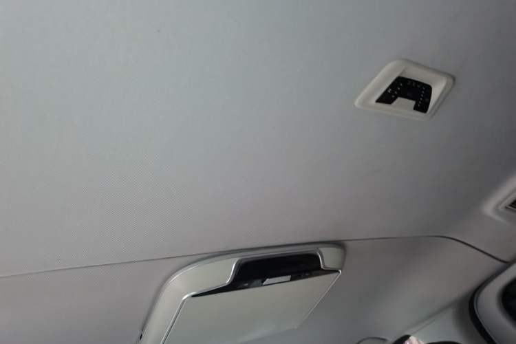 Used SAIC MAXUS G10 2018 PLUS 2.0T Automatic Elite Edition Headliner
