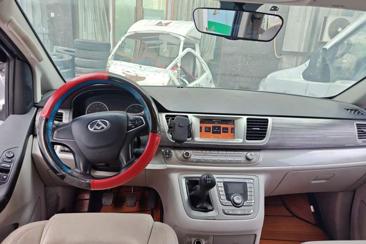 Used SAIC MAXUS G10 2018 PLUS 1.9T Manual Elite Edition Diesel Headliner