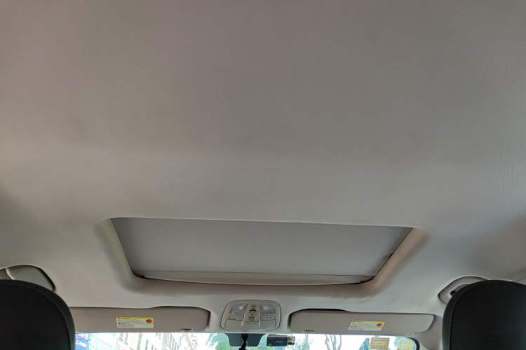 Used SAIC MAXUS G10 2018 PLUS 2.0T Automatic Elite Edition Headliner