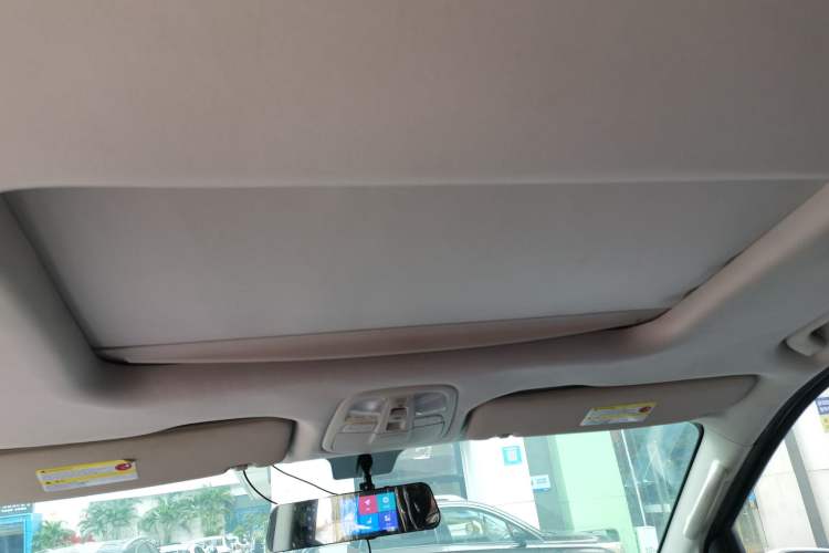 Used SAIC MAXUS G10 2018 PLUS 2.0T Automatic Luxury Edition Headliner