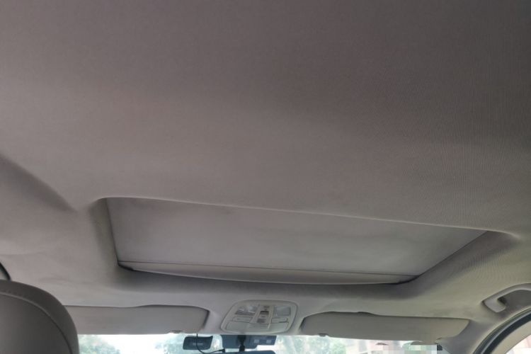 Used SAIC MAXUS G10 2018 PLUS 2.4L Manual Elite Edition Headliner