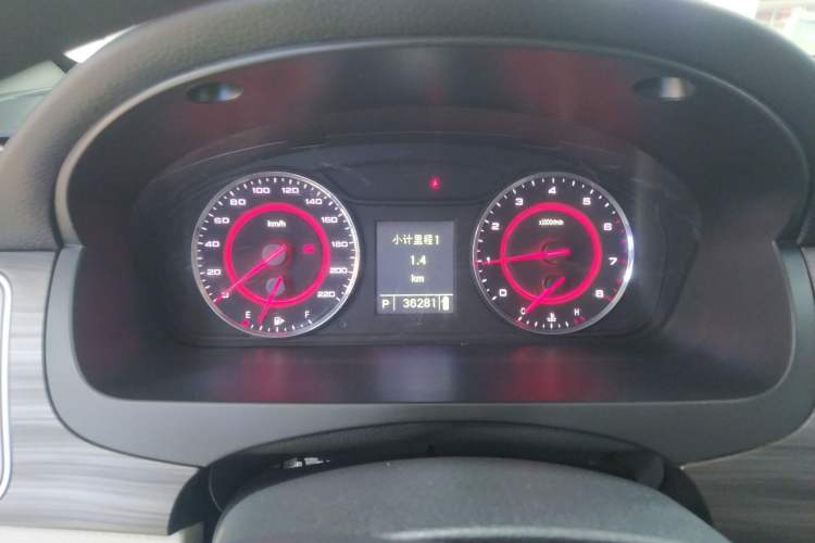 Used SAIC MAXUS G10 2018 PLUS 2.0T Automatic Smart Edition Instrument Cluster