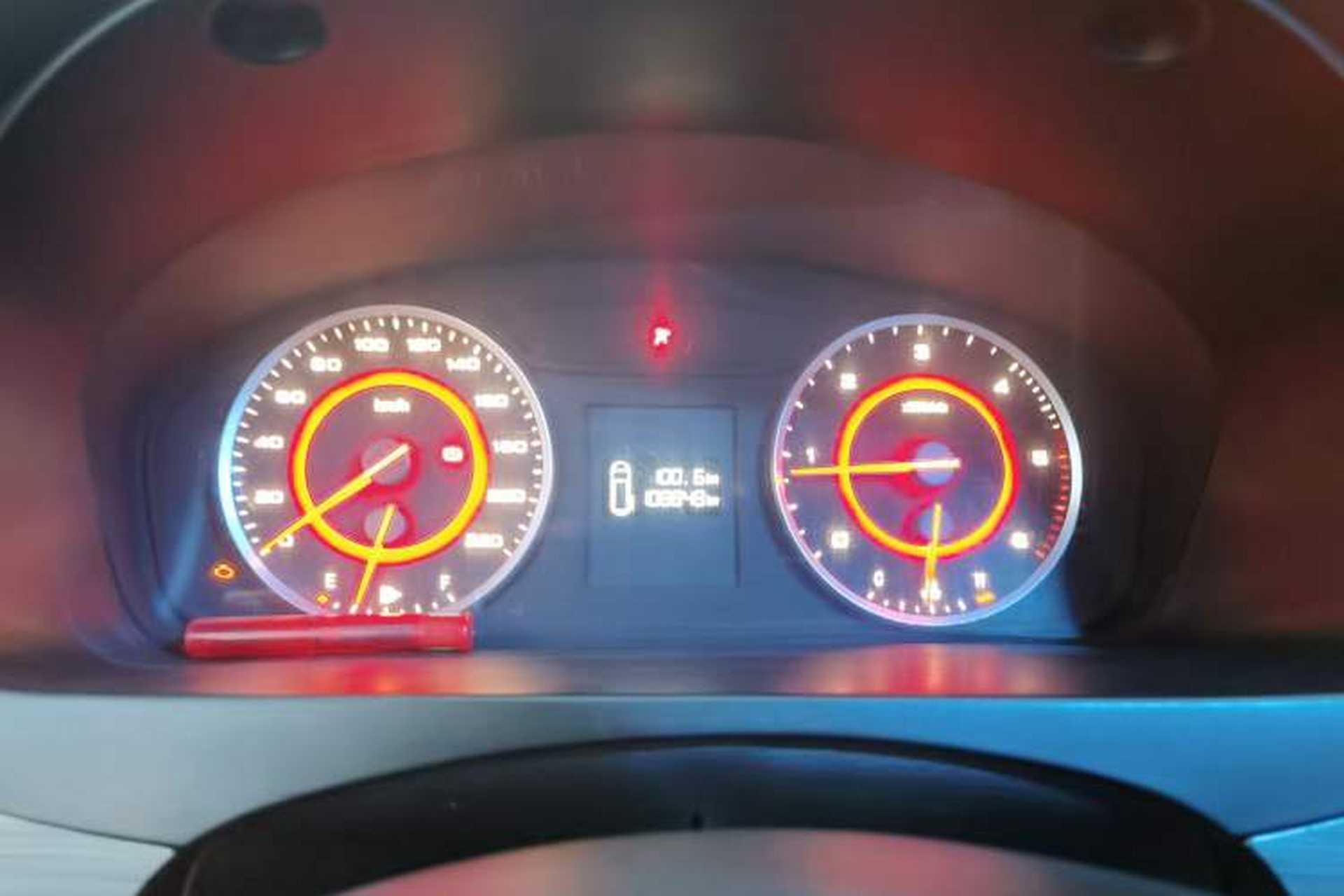 Used SAIC MAXUS G10 2018 PLUS 1.9T Manual Elite Edition Diesel Instrument Cluster