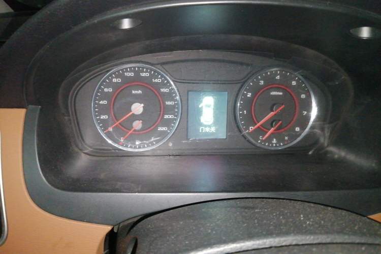 Used SAIC MAXUS G10 2018 PLUS 2.0T Automatic Black Gold Luxury Edition Instrument Cluster