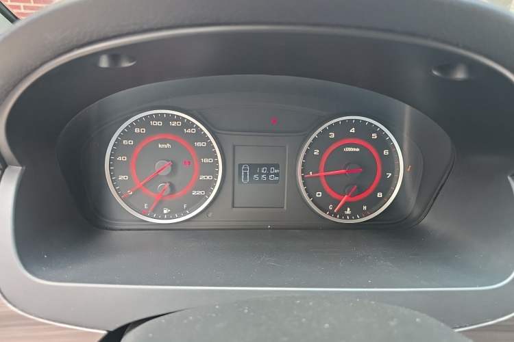 Used SAIC MAXUS G10 2018 PLUS 2.4L Manual Elite Edition Instrument Cluster